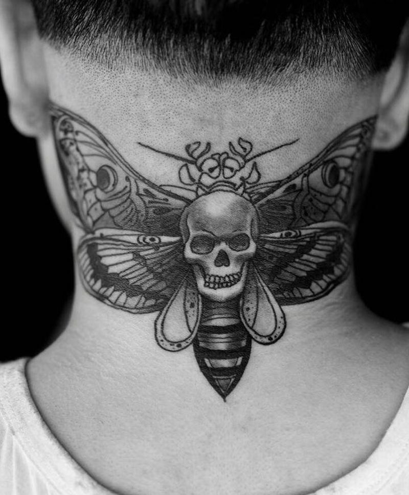 蛾子纹身图片_颈部新传统蛾子纹身图案