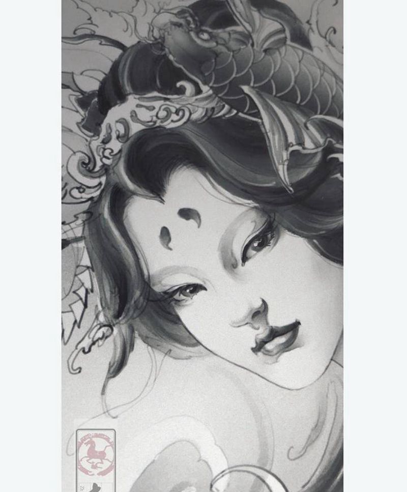原创艺伎鲤鱼纹身图片_手臂背部新传统艺伎鲤鱼纹身图案