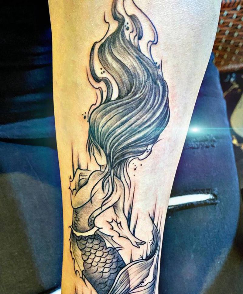 美人鱼纹身图片_手臂点刺几何插画纹身图案