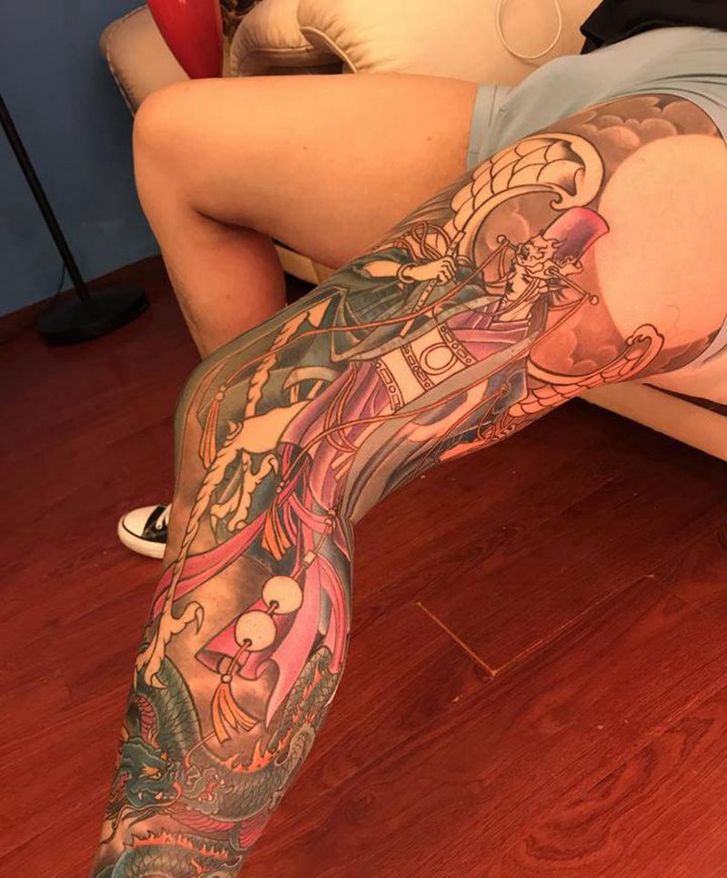 句芒，未完纹身图片_腿部新传统纹身图案