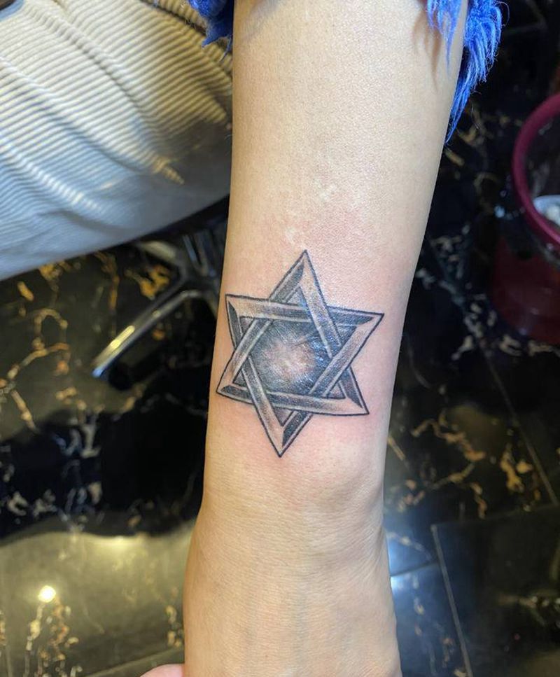 遮盖纹身图片_手部手臂几何图腾纹身图案