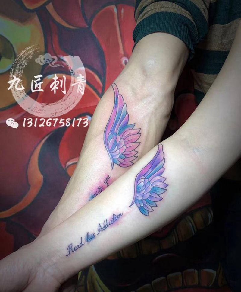 翅膀纹身图片_手臂手部Old School水彩情侣纹身纹身图案