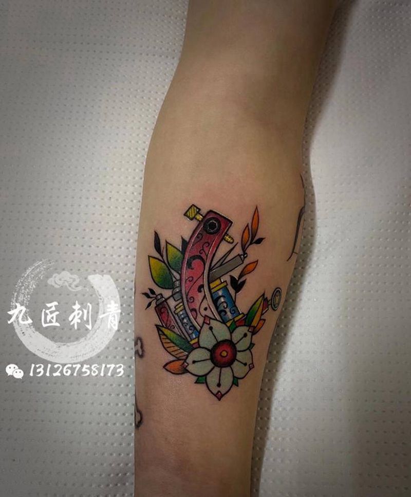 纹身机纹身图片_手臂手部Old School纹身机纹身图案