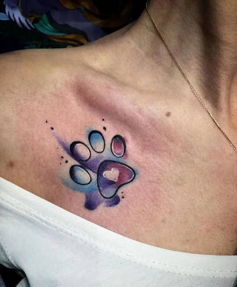 锁骨小清新纹身图片_胸部水彩水墨纹身图案