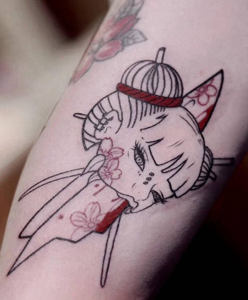 店内部分作品纹身图片_腹部腰部图腾点刺纹身图案