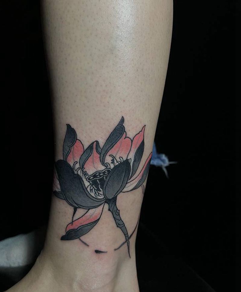 莲纹身图片_腿部新传统纹身图案
