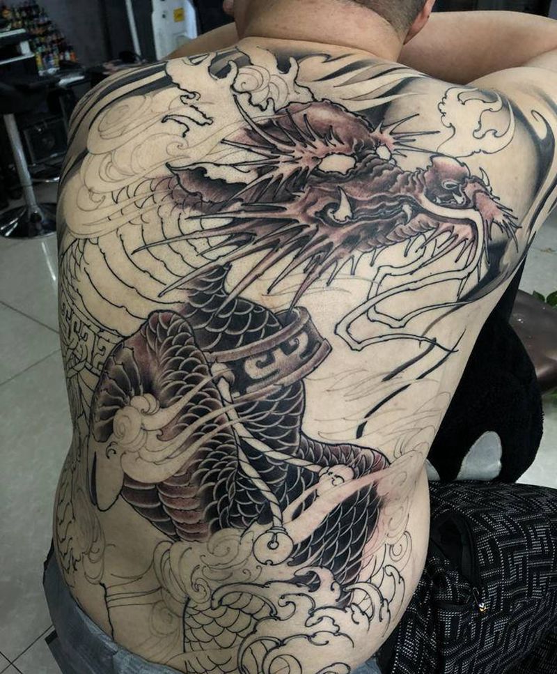 进度纹身图片_背部新传统纹身图案