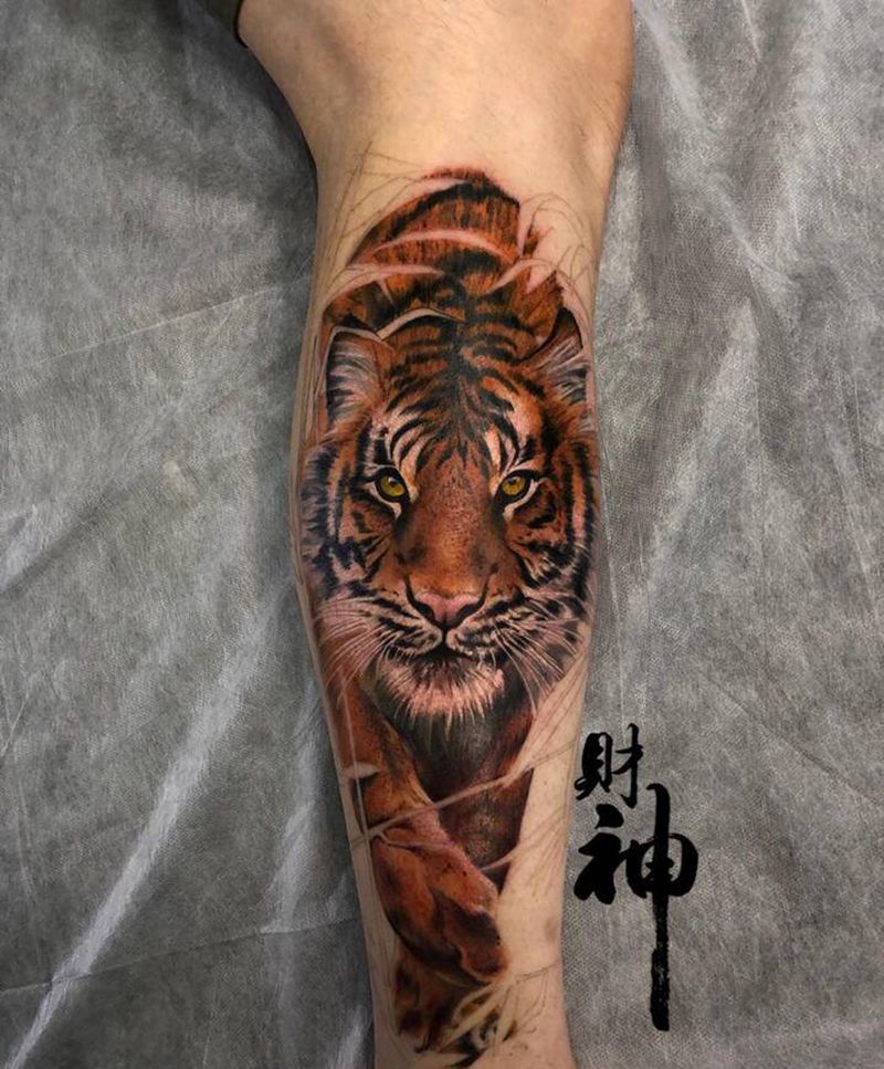 老虎纹身图片_腿部欧美写实纹身图案