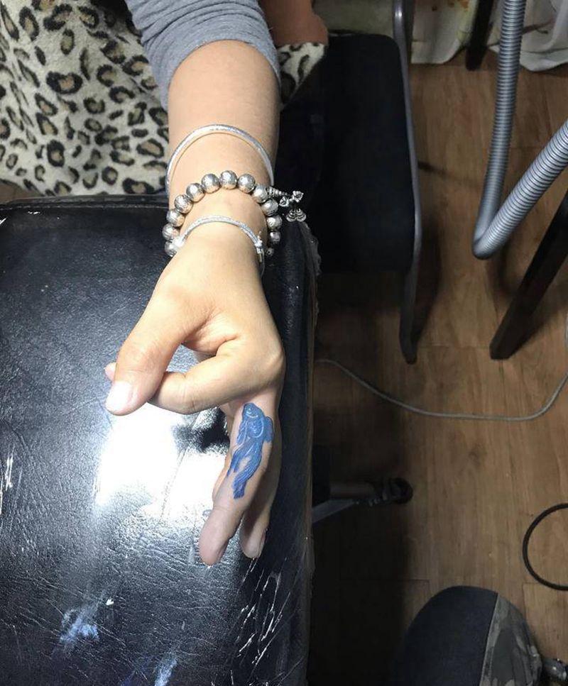 遮盖纹身图片_手部纹身图案