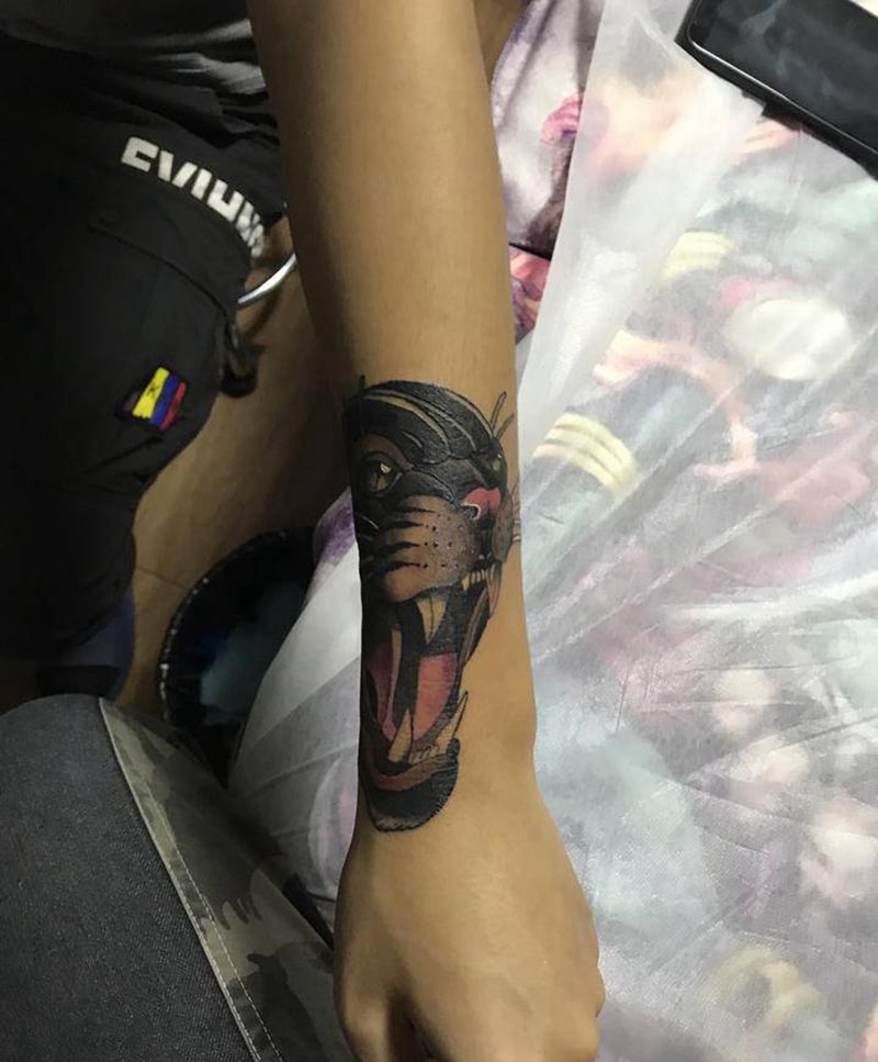 遮盖作品纹身图片_手臂Old School纹身图案