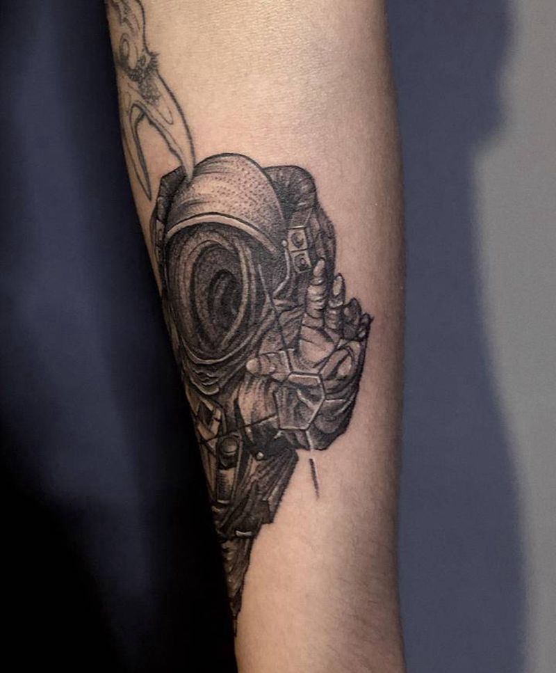 客户自带图！纹身图片_手臂点刺纹身图案