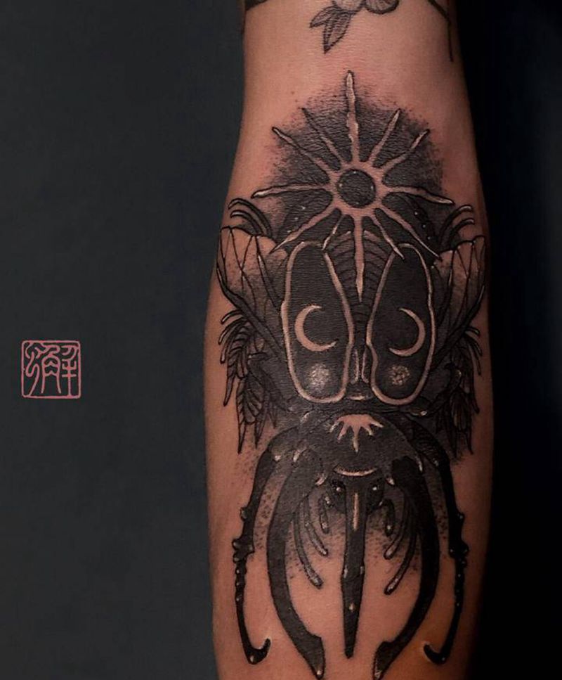 虫子一只纹身图片_手臂暗黑纹身图案