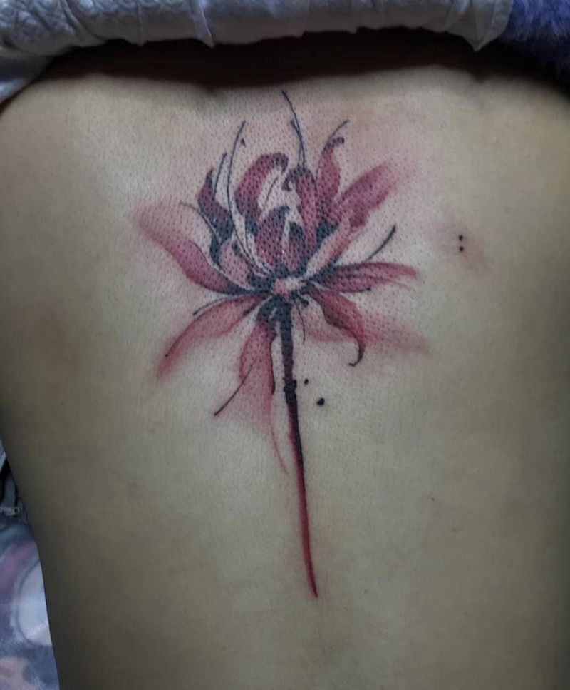 彼岸花纹身图片_背部水墨水彩纹身图案