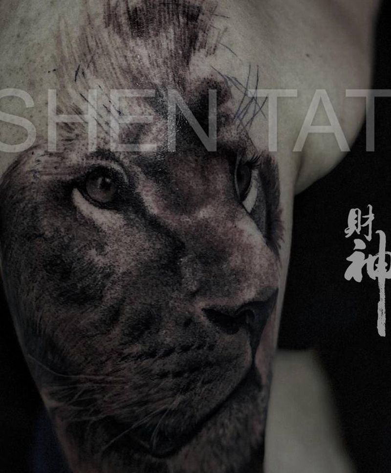 Lion纹身图片_手臂欧美写实纹身图案