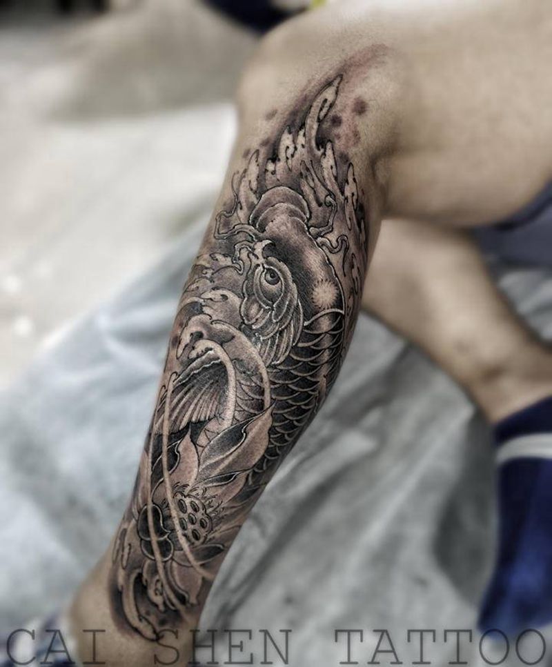 鱼纹身图片_腿部新传统纹身图案