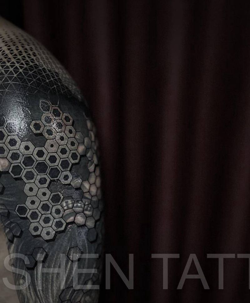 遮盖未完纹身图片_手臂几何纹身图案