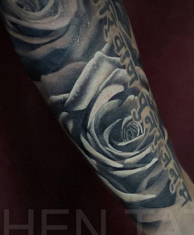 玫瑰花纹身图片_手臂手部欧美写实花体字纹身图案