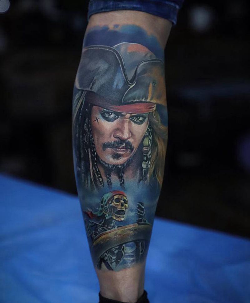 加勒比海盗，金龙笔圆针紧口14纹身图片_腿部欧美写实纹身图案