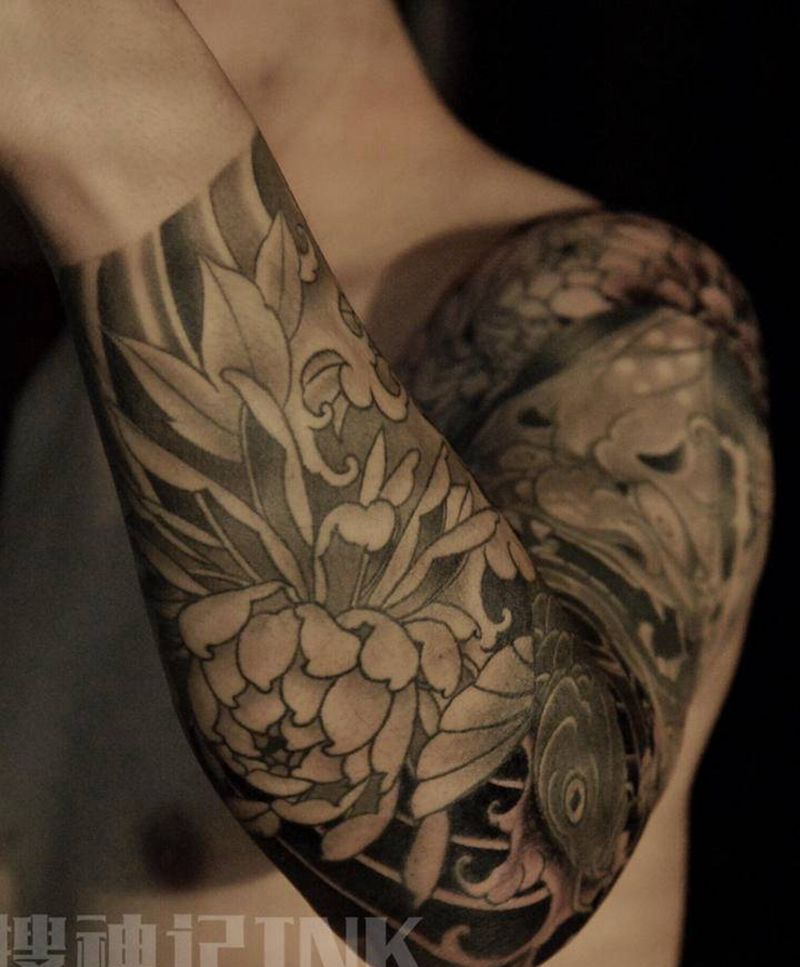 传统花臂纹身图片_手臂新传统老传统般若花臂纹身图案