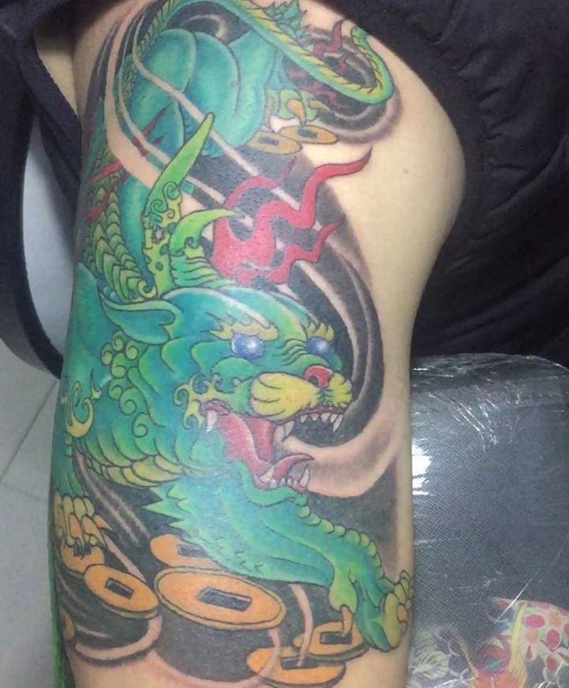 招财貔貅纹身图片_肩部纹身图案