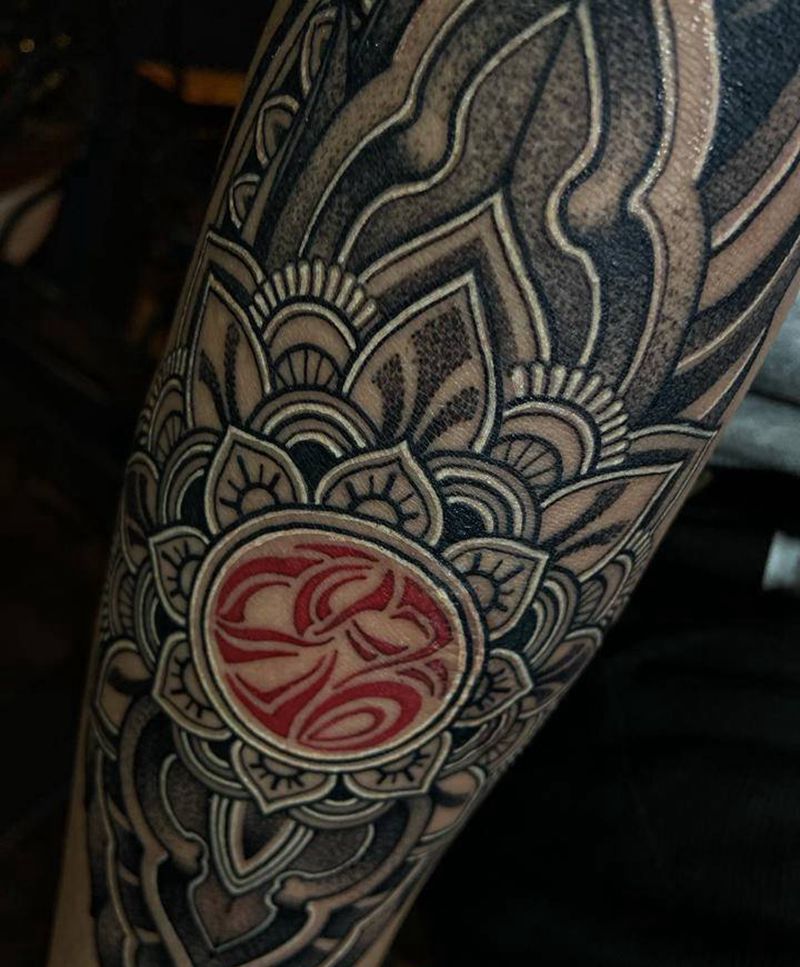 《骆》纹身图片_手臂图腾点刺纹身图案