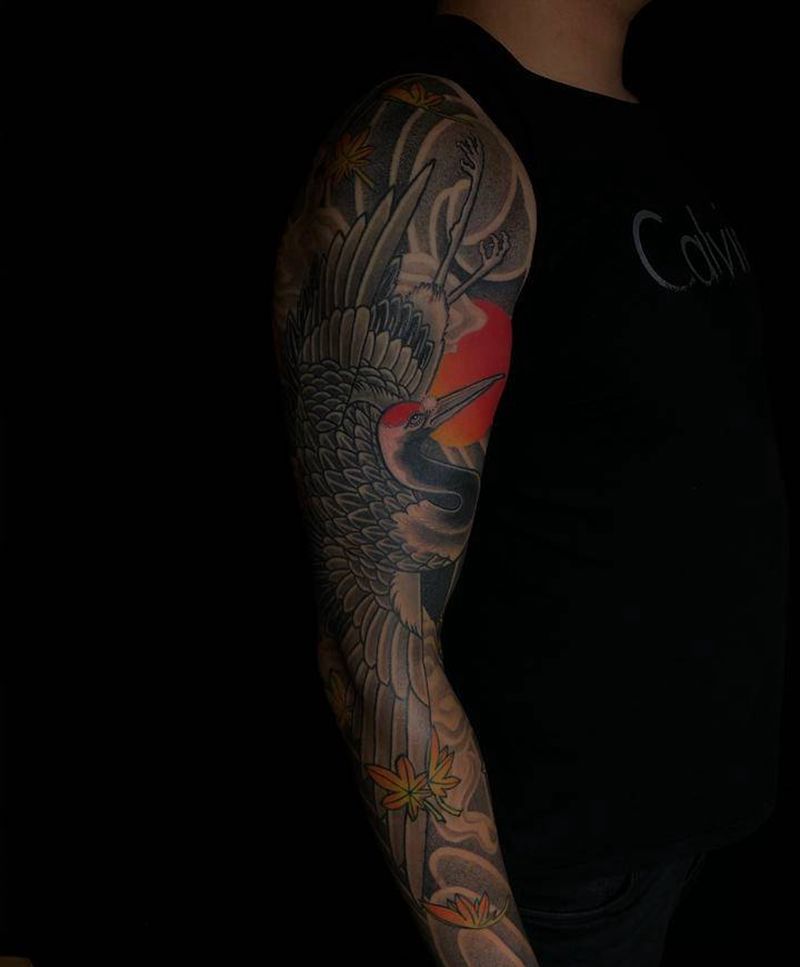 花臂鹤纹身图片_肩部手臂老传统新传统纹身图案
