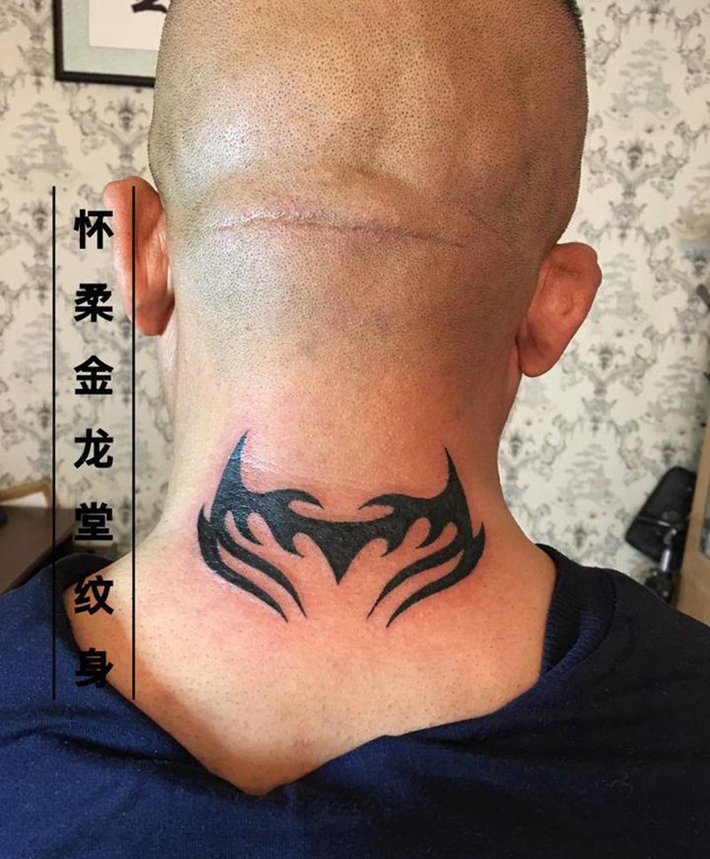 颈部图腾纹身图片_颈部图腾纹身图案
