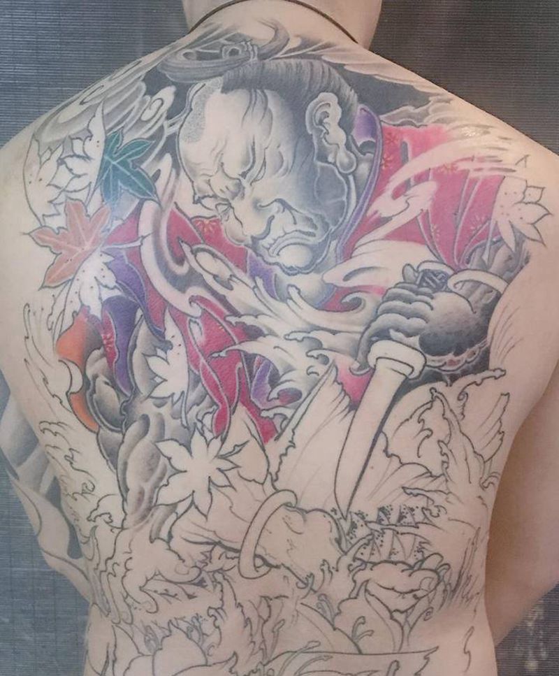 武士纹身图片_背部老传统纹身图案