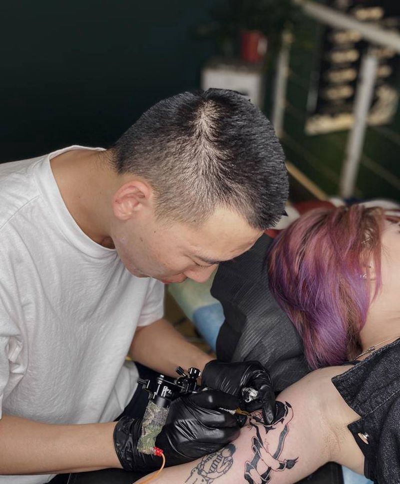 大臂内侧，school纹身图片_手臂New School纹身图案