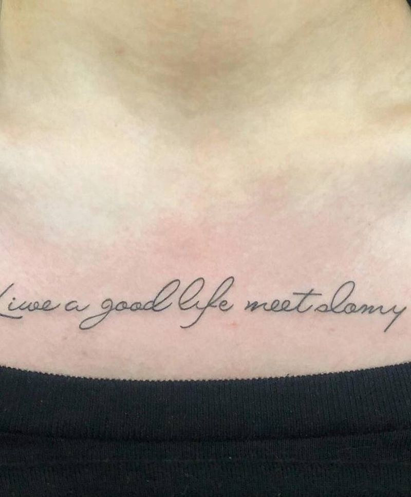 花体英文纹身图片_胸部花体字英文纹身图案