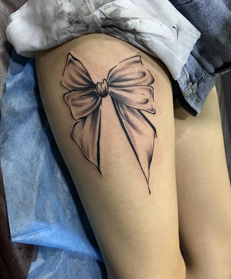 蝴蝶结纹身图片_腿部Old School纹身图案