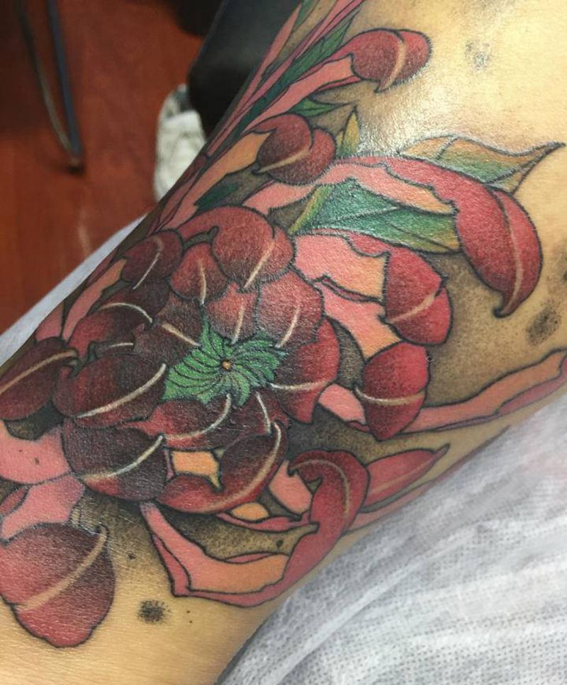 菊花遮盖纹身图片_腿部新传统水彩菊花纹身图案