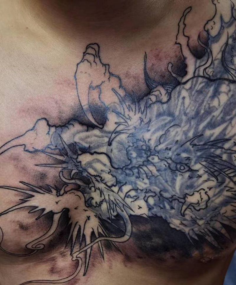 遮盖纹身图片_胸部手臂新传统纹身图案