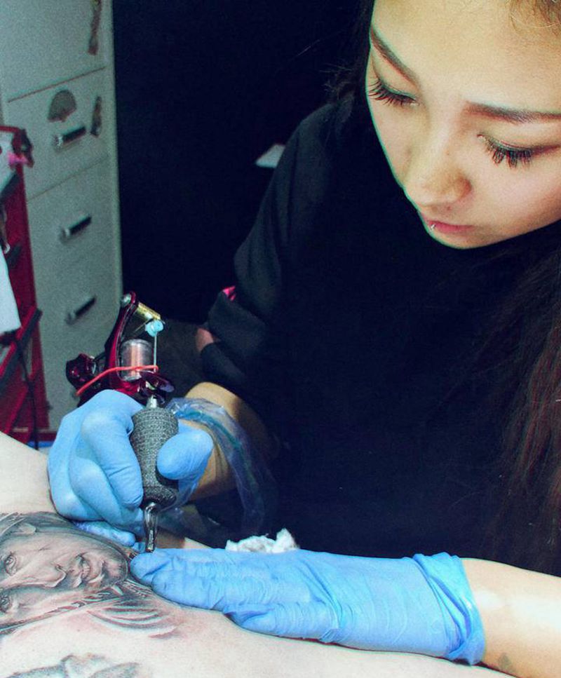 大兵纹身图片_胸部欧美写实纹身图案