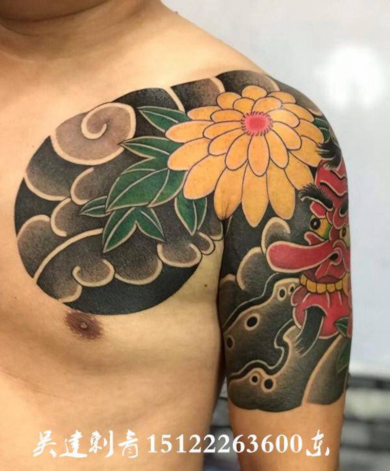 半甲纹身图片_胸部手臂新传统纹身图案