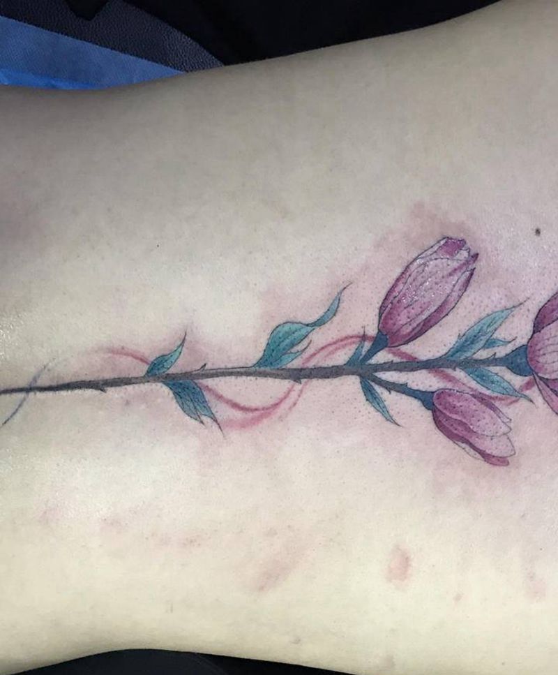 水彩插花纹身图片_背部水彩纹身图案