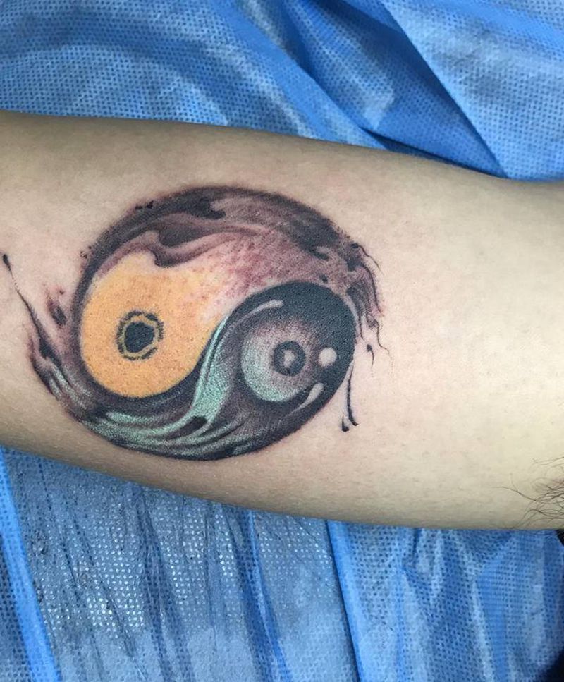 ☯️阴阳 包罗万象纹身图片_手臂水彩纹身图案