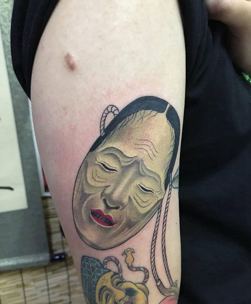 能面。高难度色系纹身图片_手臂新传统纹身图案