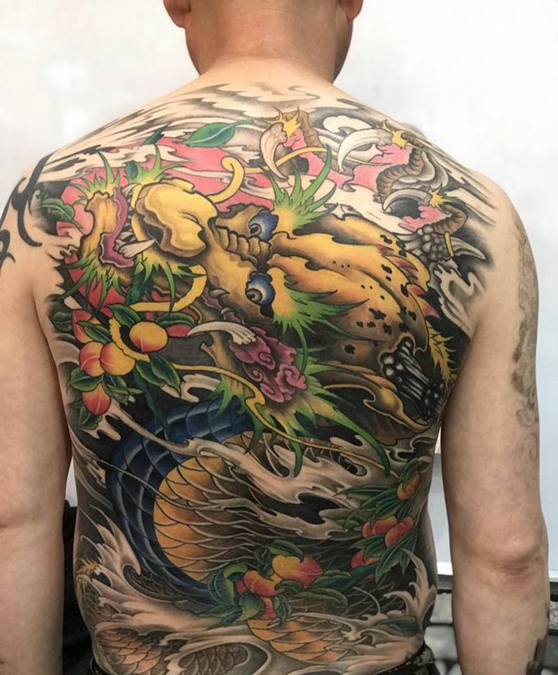 后背龙纹身图片_背部新传统纹身图案