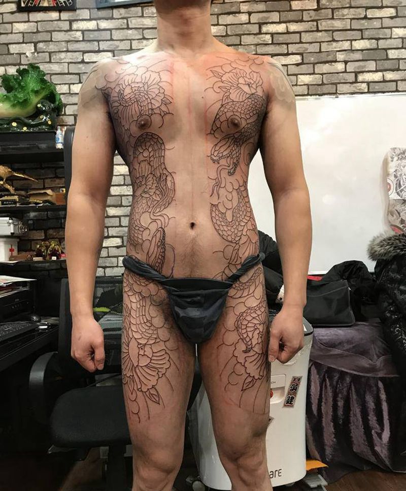 大开衫纹身图片_胸部老传统纹身图案