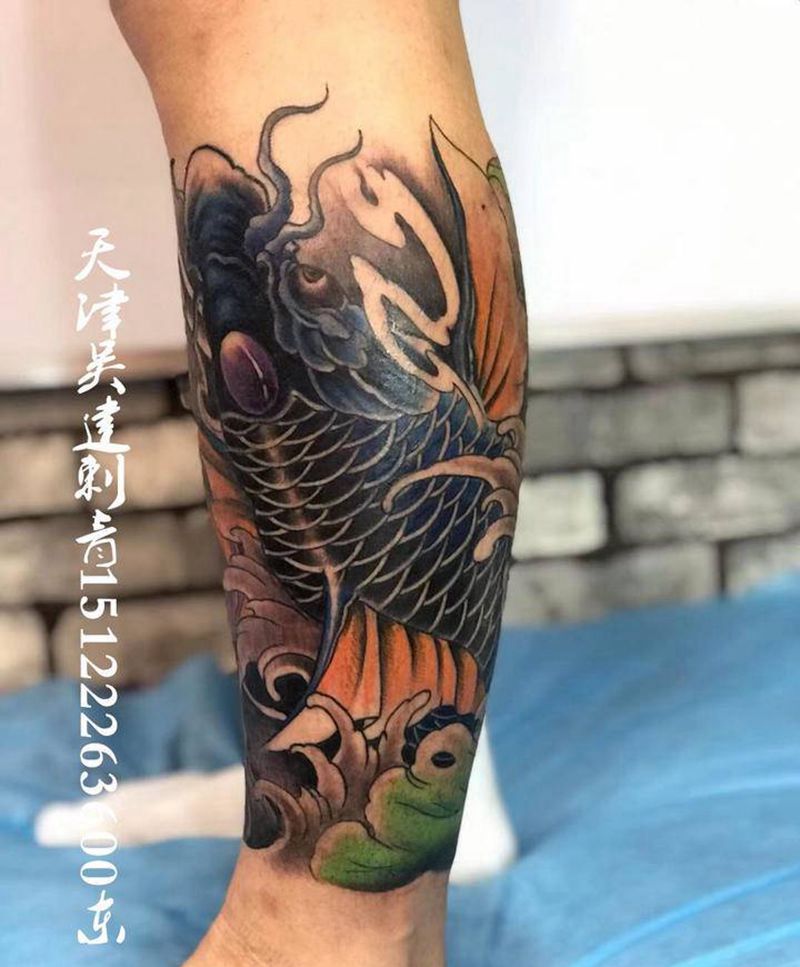 包小腿鱼纹身图片_腿部新传统纹身图案