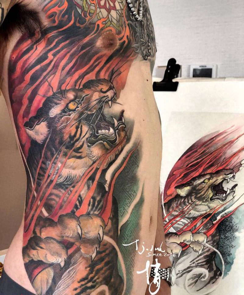 虎 马 狗三合纹身图片_腹部腰部新传统东方神秘刺青师倩纹身图案
