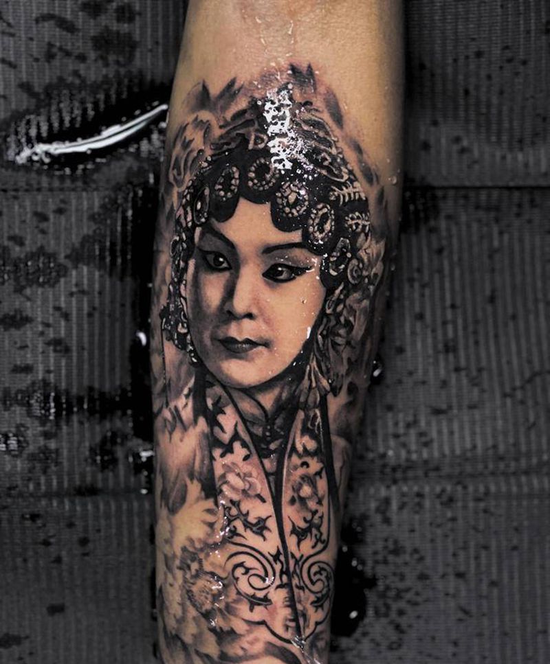 一张老照片，素描花旦纹身图片_手臂欧美素描纹身图案