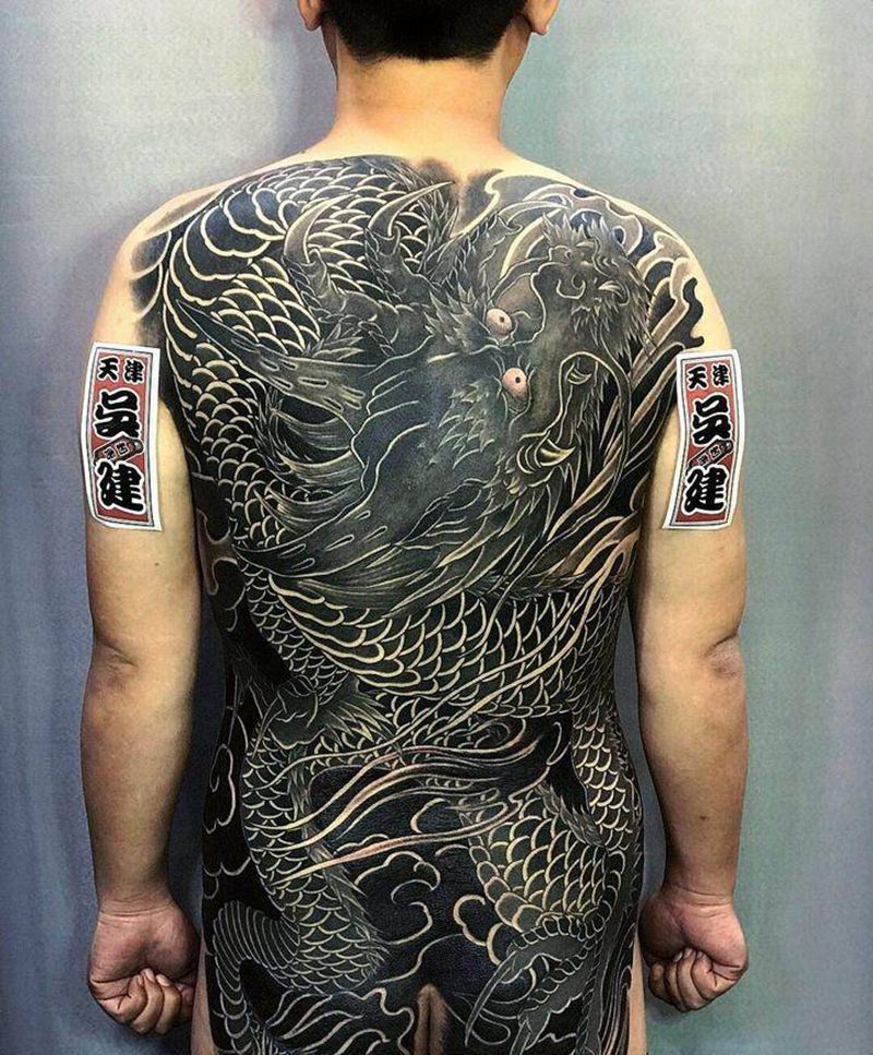 （神龙满背）权威尊贵纹身图片_背部新传统纹身图案