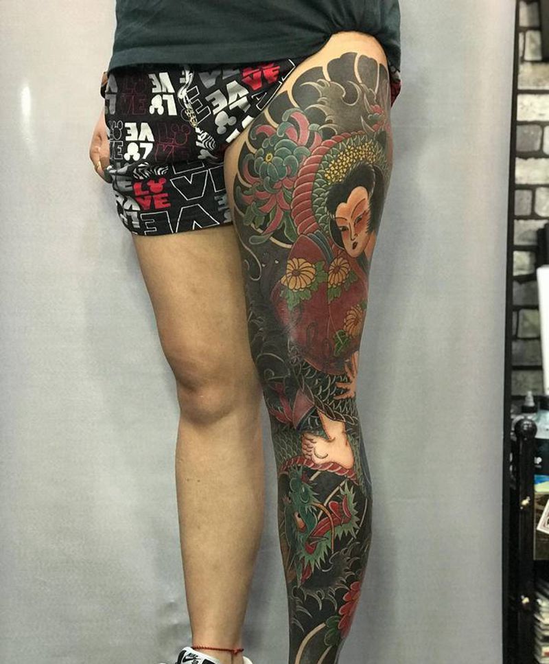 龙姬纹身图片_腿部老传统纹身图案