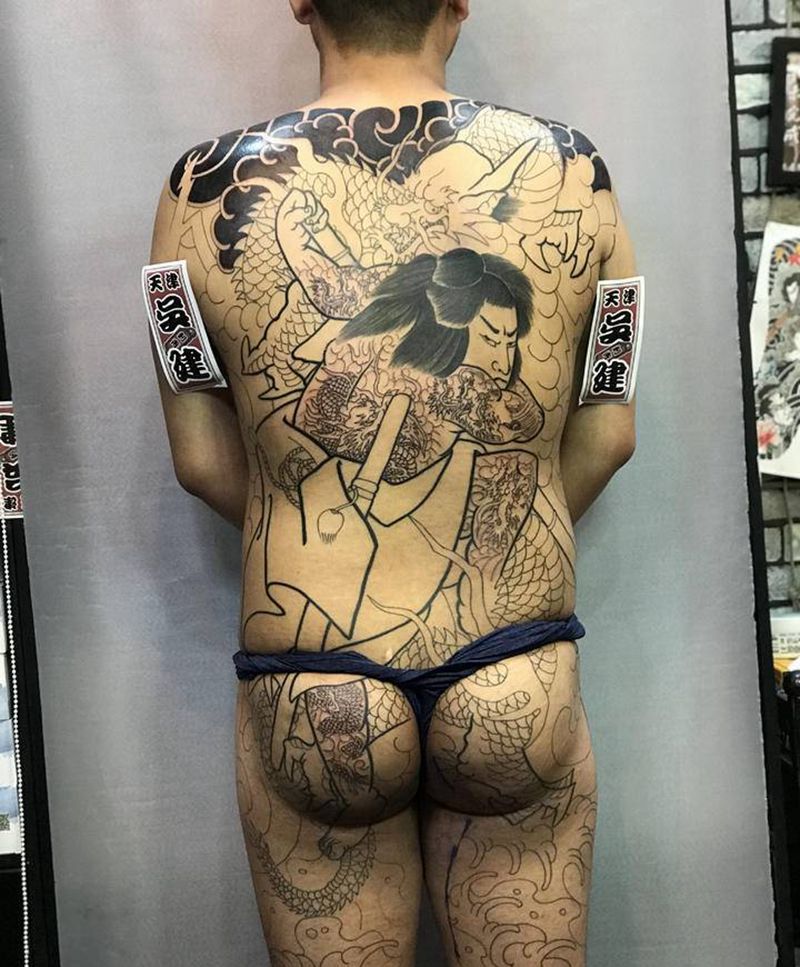 九纹龙史进纹身图片_背部腿部老传统纹身图案