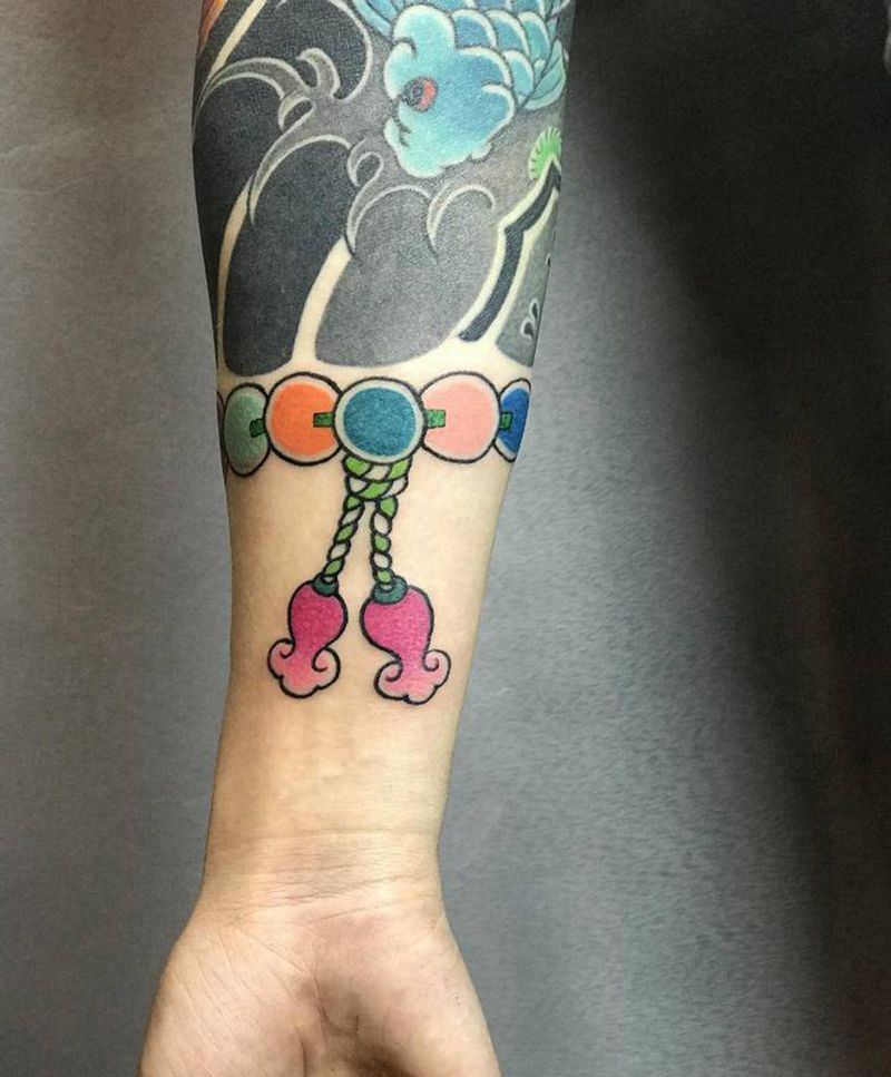 手串啊多福纹身图片_手臂老传统纹身图案