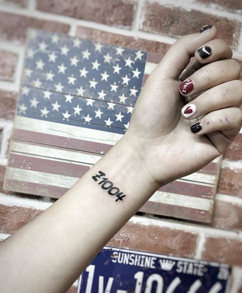 密码纹身图片_手部清新字符纹身图案