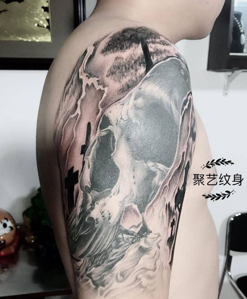 添加背景 乌鸦纹身图片_手臂纹身图案