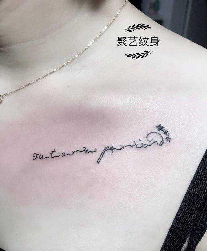 字母设计纹身图片_胸部纹身图案